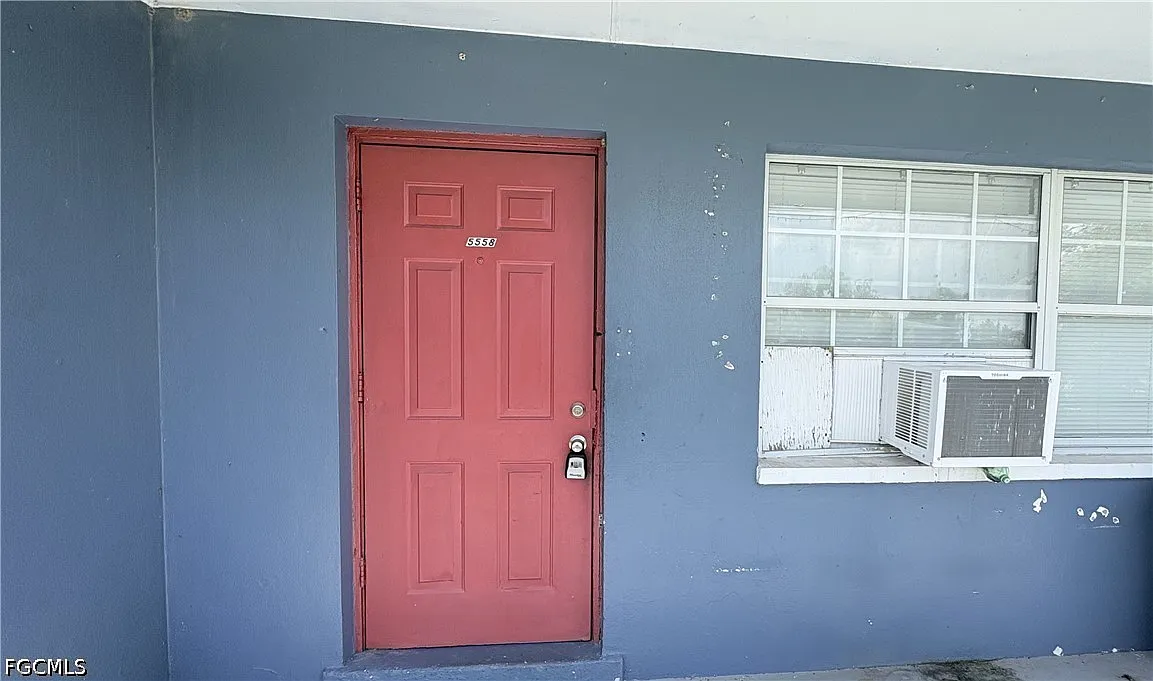 2 bed, 1.0 bath, 764 sqft, $1,050 — Photo 1