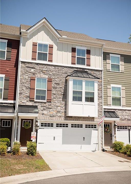 1st image of 1013 Stern Way