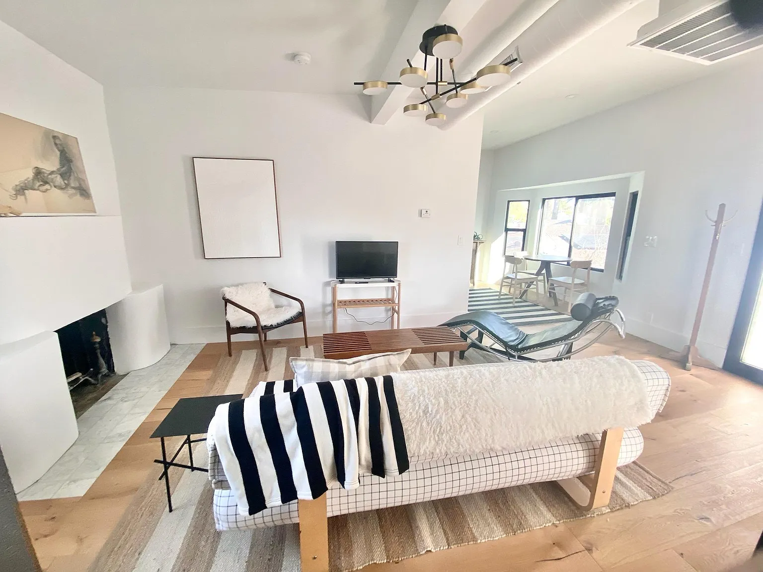 1 bed, 780 sqft, $1,950 — Photo 2