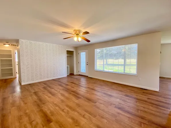 9621 Meadowbrook Rd, Yakima, WA 98903