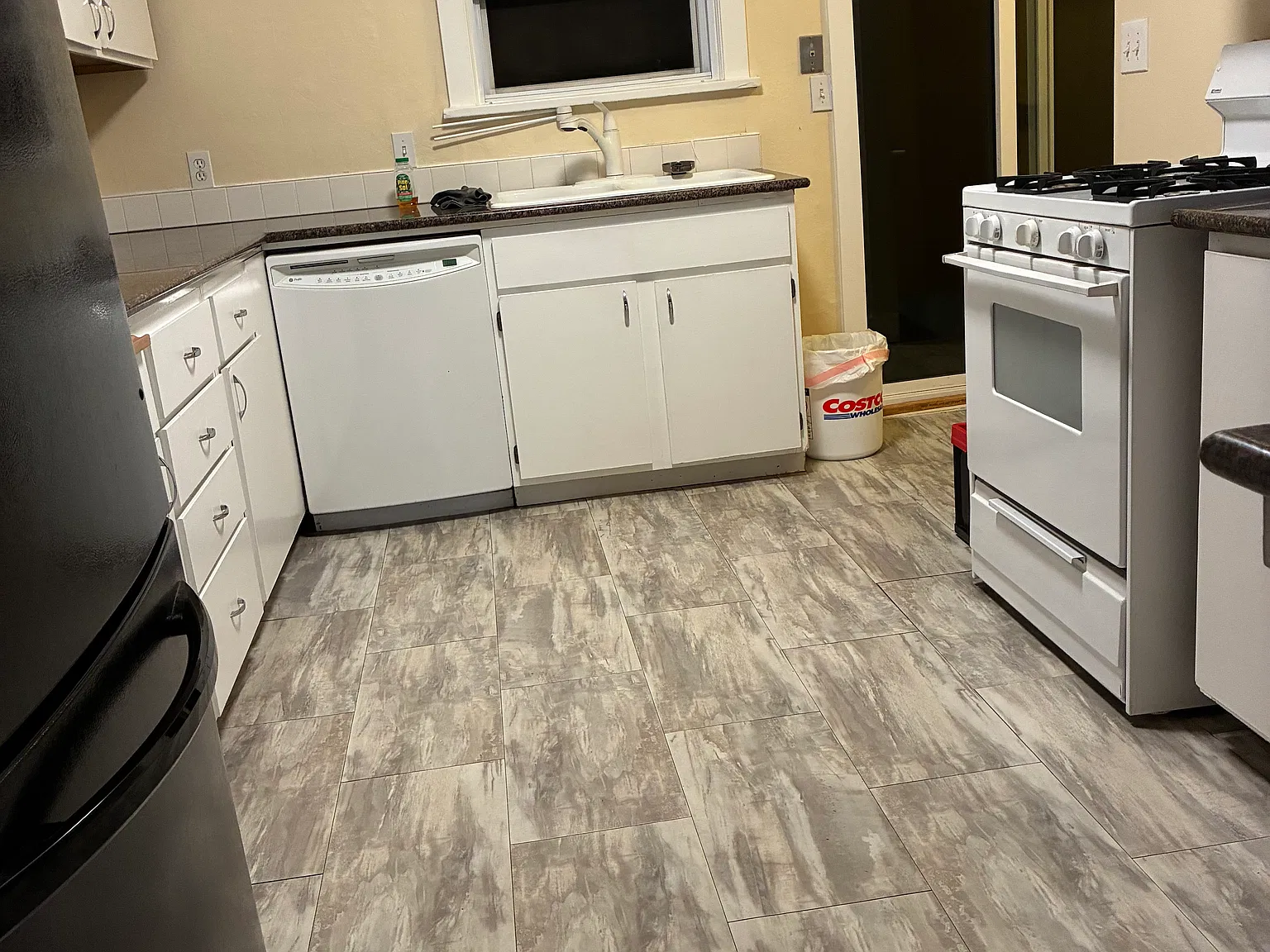 4 bed, $3,000 — Photo 3