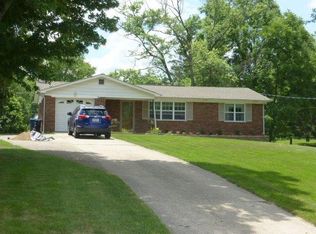 6985 Jerry Dr, West Chester, OH 45069
