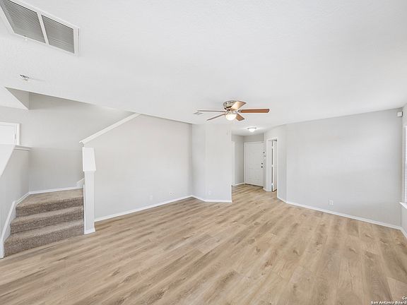 5th image of 8010 PALMETTO PL
