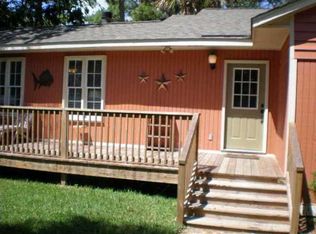 206 E Erie Ave, Folly Beach, SC 29439