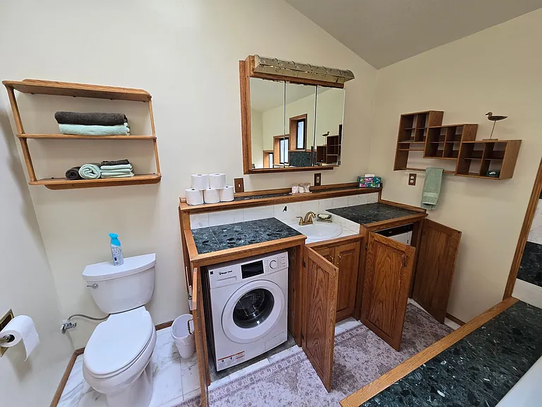 5060 Meyers Ave — Photo 15