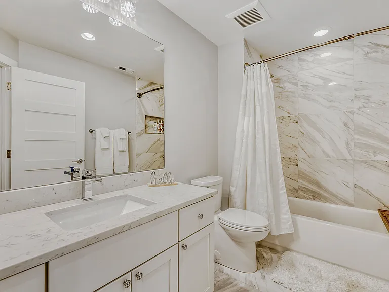 4500 Utica St — Photo 22