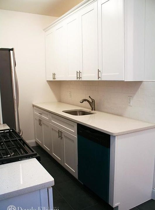 1st image of 6109 39th Ave APT O3