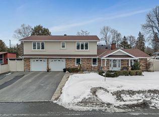 2691 Colman St, Ottawa, ON K1V 8J7