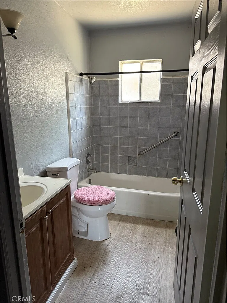 2 bed, 1051 sqft, $2,000 — Photo 4