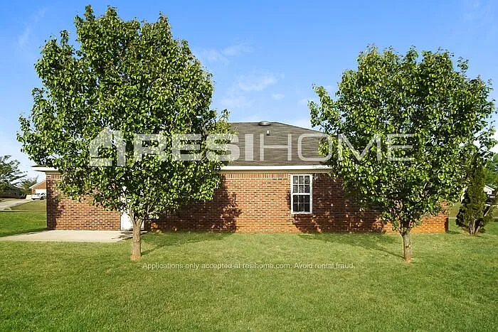 18347 Upland Trl — Photo 14