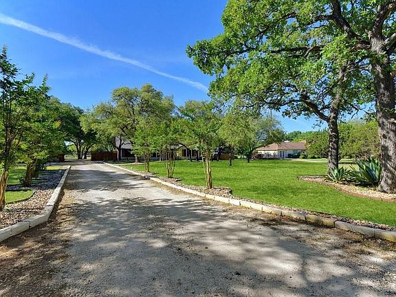 2nd image of 1204 Cedar Park Dr