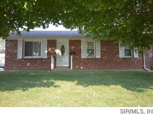 618 Waterloo Dr, Waterloo, IL 62298