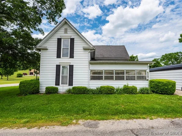 8935 Market Street NW, Depauw, IN 47115