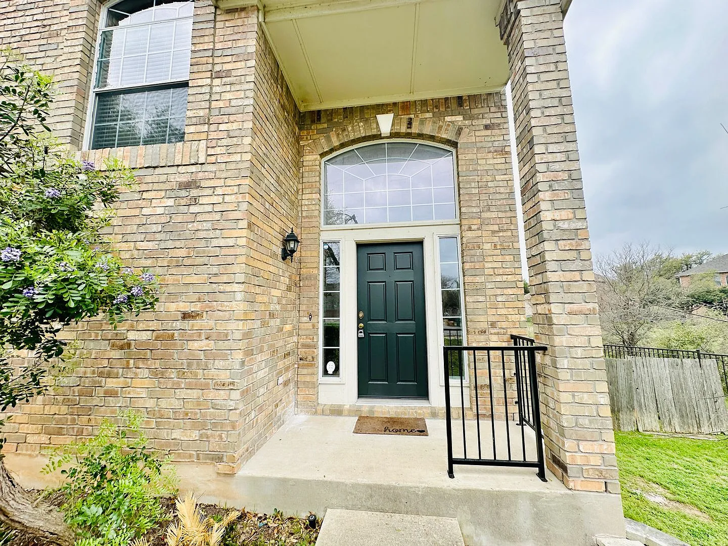 Great 3 Bed 2.5 Bath home for lease in north Austin — Photo 4