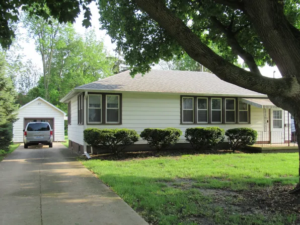 452 E Lincoln St, Princeton, IL 61356