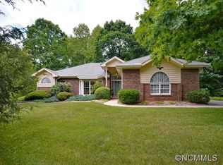 11 Squirrel Trl, Hendersonville, NC 28791