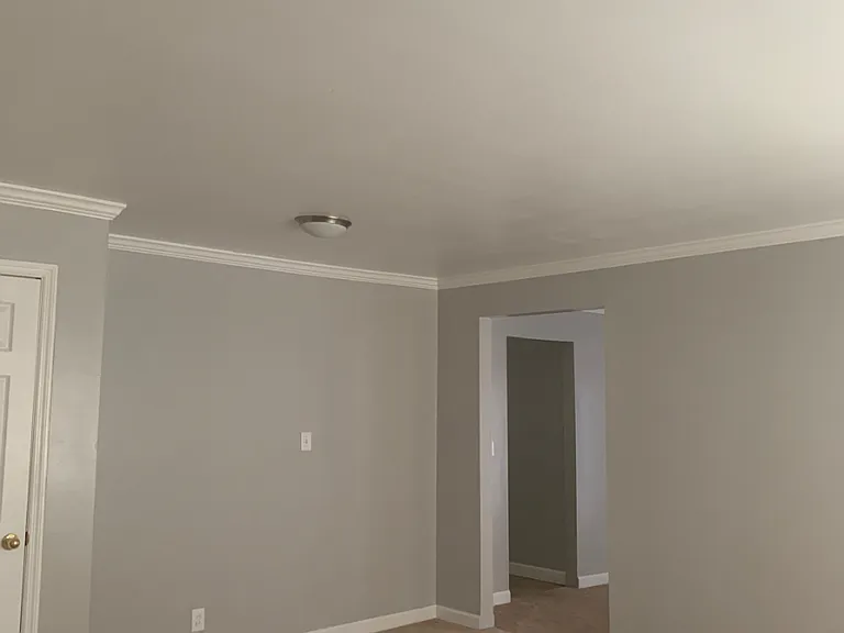1618 Hampton Rd NW — Photo 5