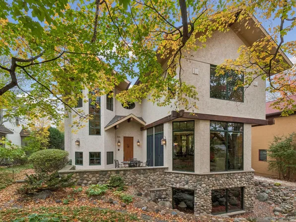 721 Rice St E, Wayzata, MN 55391