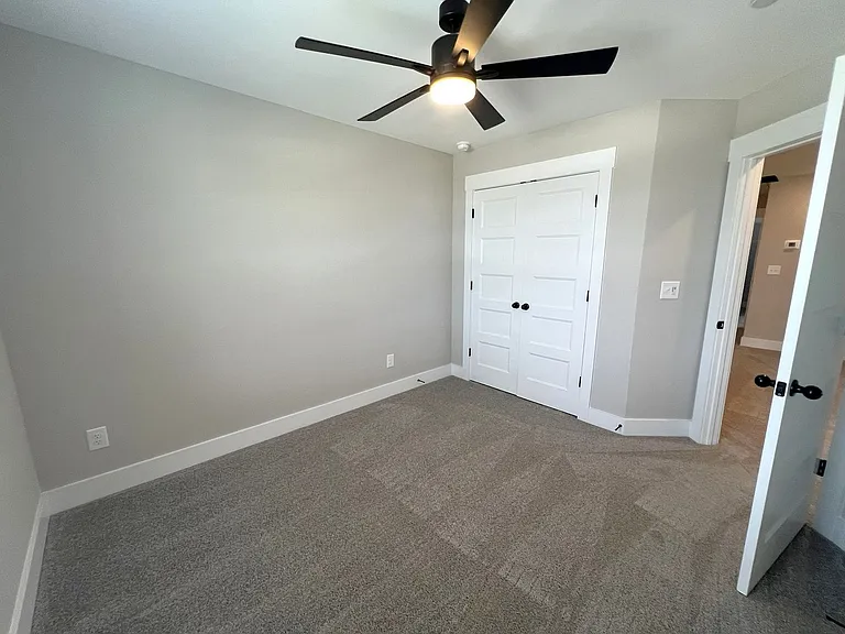 304 Lynwood Station Blvd — Photo 27