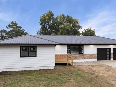 910 E Monroe Ave, Garnett, KS, 66032