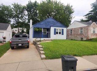 8665 Litzsinger Rd, Saint Louis, MO 63144