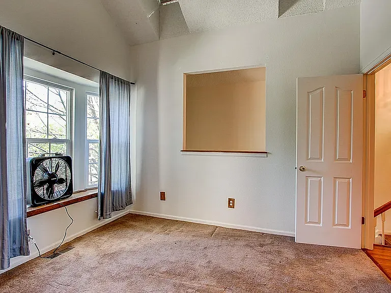 1227 S Flower Cir #E — Photo 5