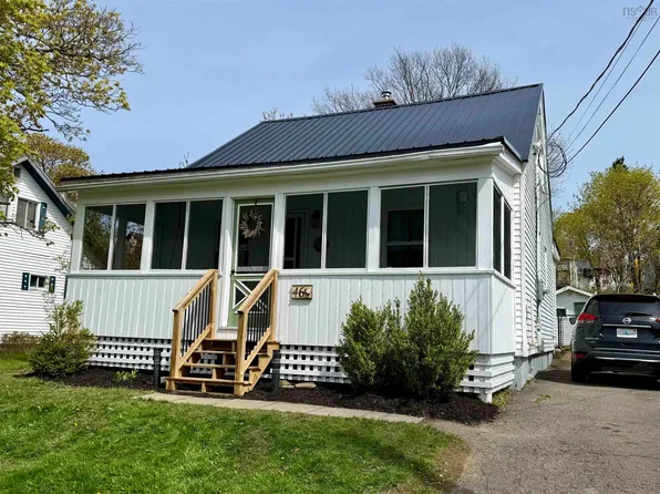 46 Dickie St, Trenton, NS B0K 1X0