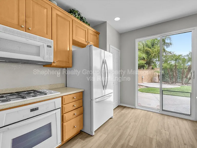 5730 Autumnwood Ln — Photo 11