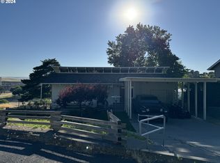 389 NW 22nd St, Pendleton, OR 97801