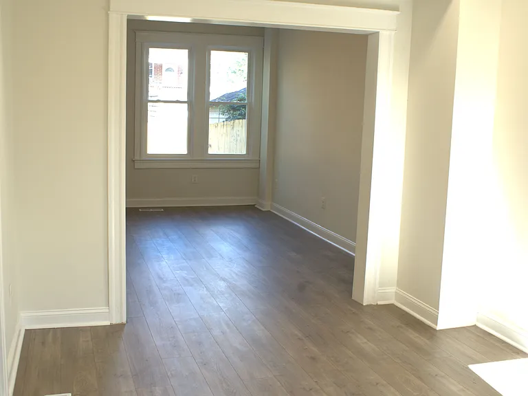 117 S Wickham Rd — Photo 16