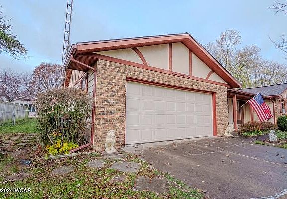 3rd image of 731 Susan Dr