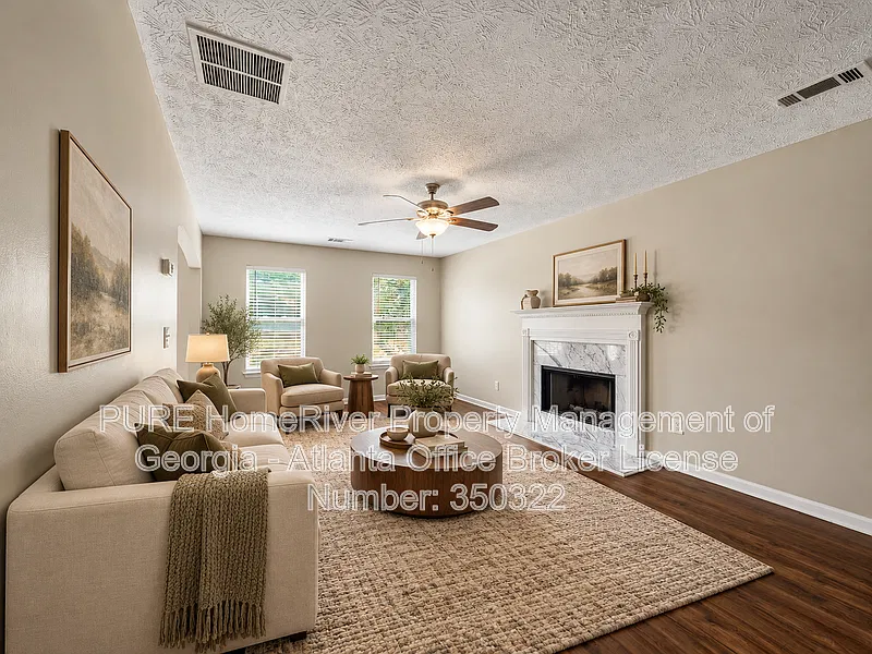 3 bed, 2.5 bath, 2142 sqft, $2,025 — Photo 2