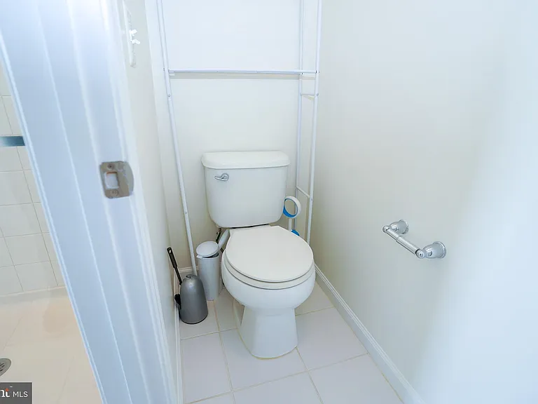 7810 Quidditch Ln — Photo 27