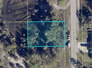 908 Graystone Ave, Lehigh Acres, FL 33974