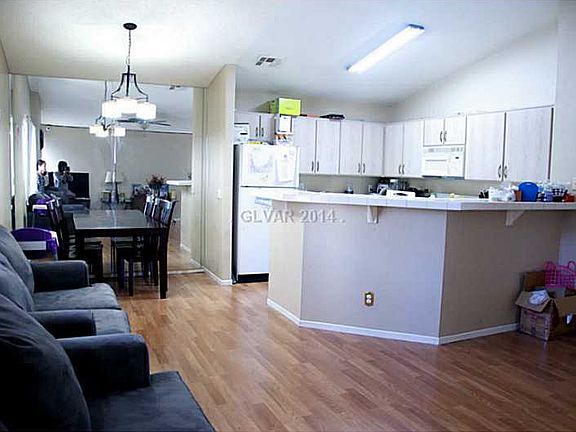 5th image of 7908 Lago Vista Ln Unit 204