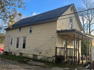 853 E Chestnut St, Kankakee, IL 60901
