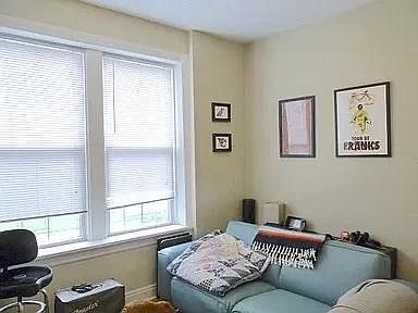 5th image of 1311 N Maplewood Ave APT 2R