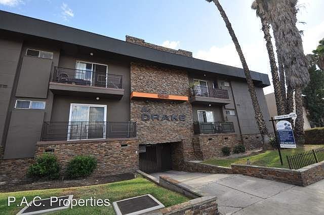 1st image of 6512 Woodman Ave APT 4