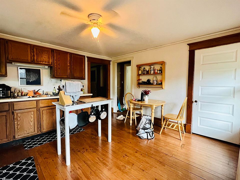 1st image of 429 Douglas Ave APT 3L