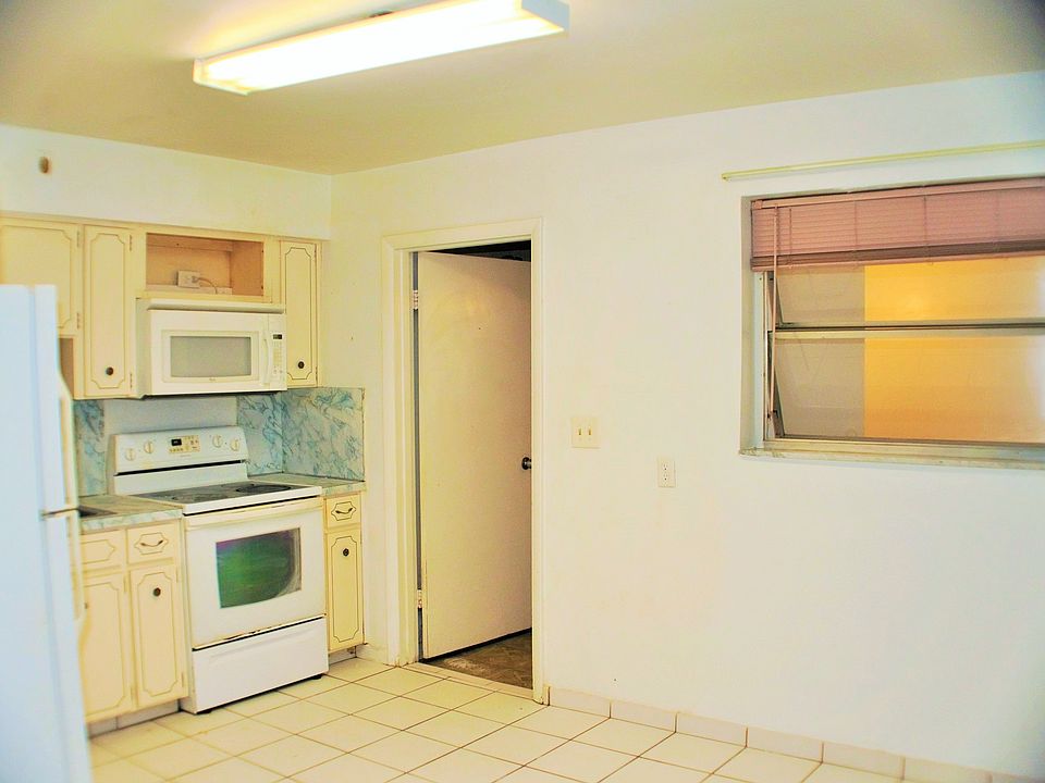 1st image of 2313 Garfield St