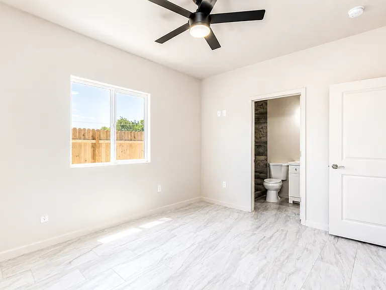 360 E Aircraft Rd #2 — Photo 14