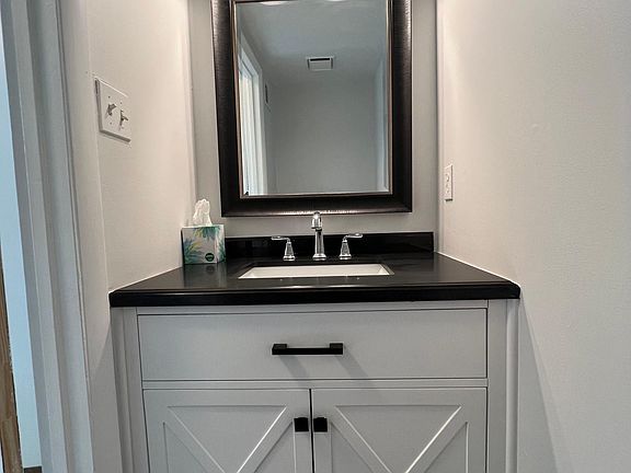 5th image of 18979 Highstream Dr #841