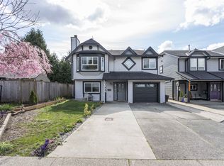 20444 Dale Dr, Maple Ridge, BC V2X8V9
