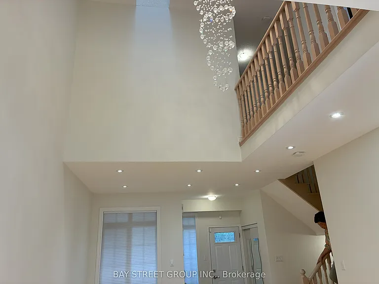 85 Kimono Cres — Photo 12