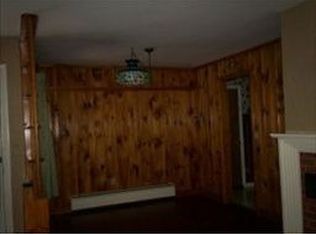 16 Homestead Cir, Hampton, NH 03842