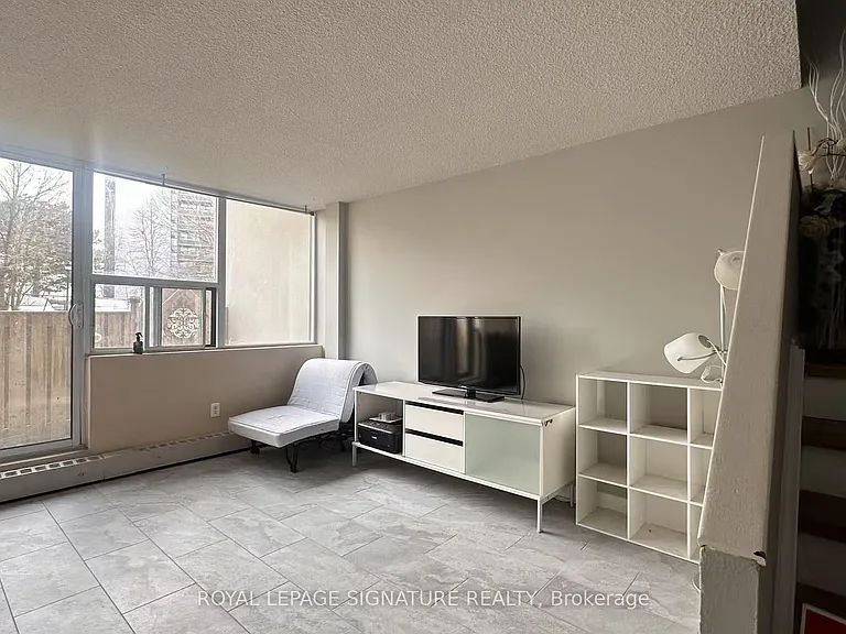 2121 Roche Ct #109 — Photo 9