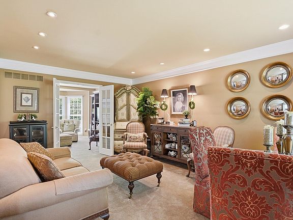 5th image of 1749 Mountain Ash Dr