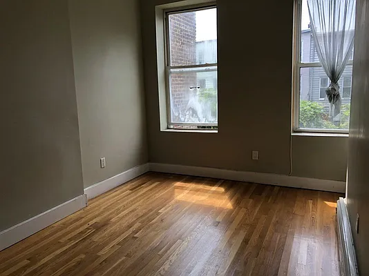 Rented by Yup Realty LLC | media 28