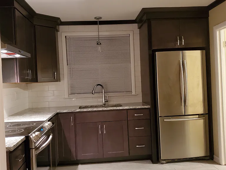 303 Pleasant Dr — Photo 6