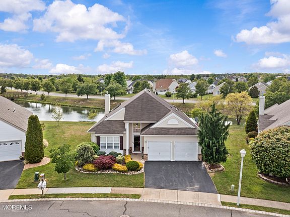 2nd image of 7 Donatello Drive